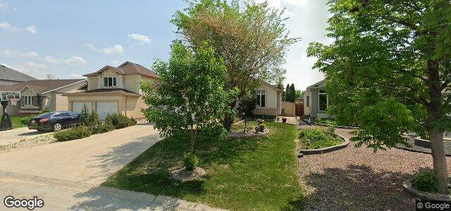 Larawan ng 10 Lindenshore Drive sa Winnipeg, Manitoba