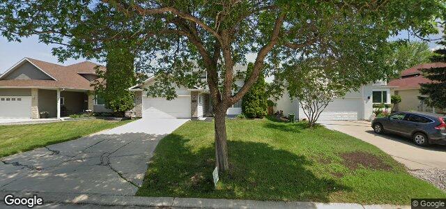 120 Farmingdale Boulevard ਦੀ ਫੋਟੋ, ਵਿਨੀਪਿਗ, ਮੈਨੀਟੋਬਾ