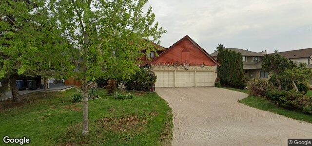 Larawan ng 26 Queen'S Park Crescent sa Winnipeg, Manitoba