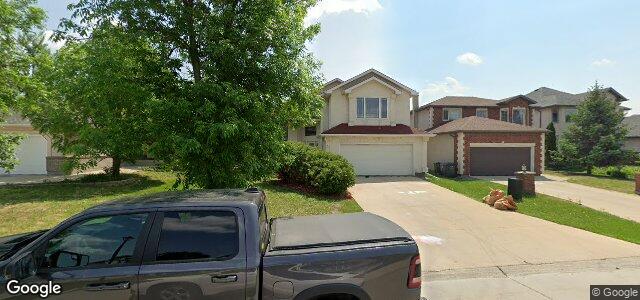 Photo of 30 Lindenshore Drive in Winnipeg, Manitoba