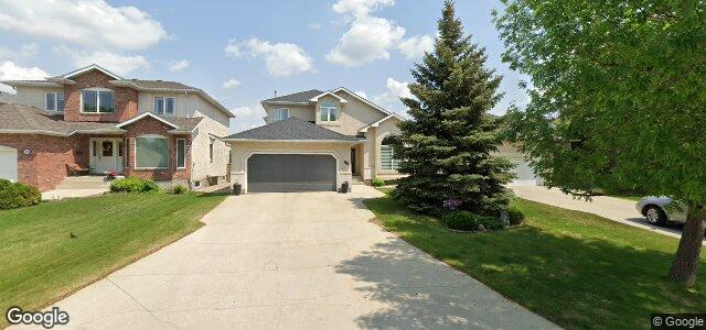 Photo of 96 Lindenshore Drive in Winnipeg, Manitoba