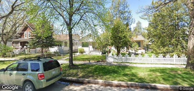 Photo of 493 Rosedale Avenue in Winnipeg, Manitoba