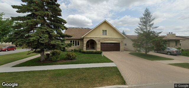 Photo of 2 Cail Bay in Winnipeg, Manitoba