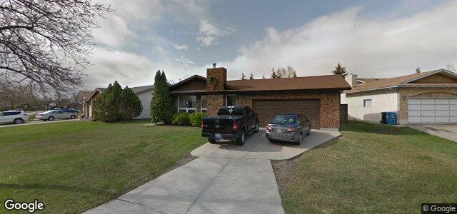 Larawan ng 302 Arthur Wright Crescent sa Winnipeg, Manitoba