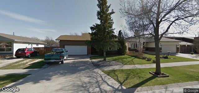 Photo of 6 Sasaki Crescent in Winnipeg, Manitoba