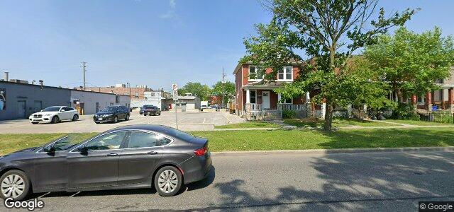 1022 Howard Avenue（加拿大曼尼托巴省溫尼伯市）房屋照片