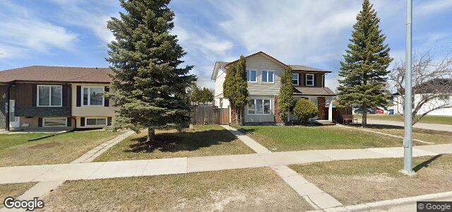 Photo of 359 Meadowood Drive in Winnipeg, Manitoba