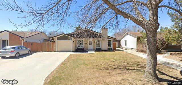 Photo of 83 Grassington Bay in Winnipeg, Manitoba