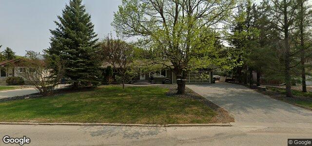 Photo of 232 Riel Avenue in Winnipeg, Manitoba