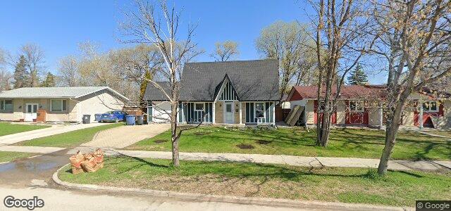 Larawan ng 327 Riel Avenue sa Winnipeg, Manitoba