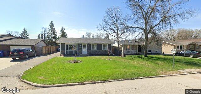 Larawan ng 354 Riel Avenue sa Winnipeg, Manitoba