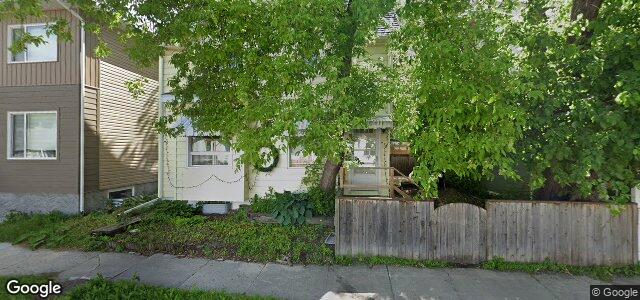 Photo of 609 Minto Street in Winnipeg, Manitoba