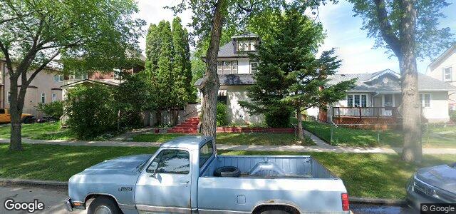 Larawan ng 660 Strathcona Street sa Winnipeg, Manitoba