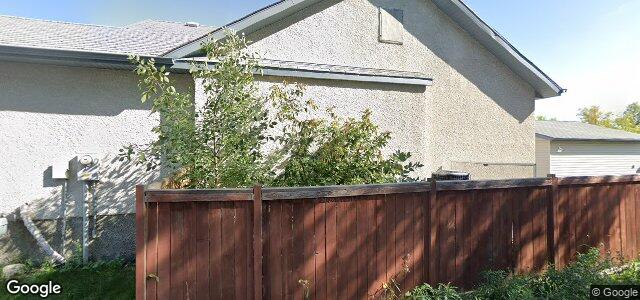 Photo of 122 Rougeau Garden Drive in Winnipeg, Manitoba