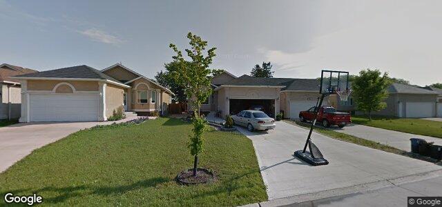 Photo of 15 George Lawrence Bay in Winnipeg, Manitoba