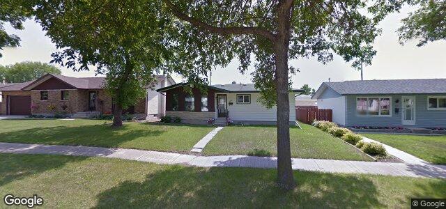Photo of 828 Barry Avenue in Winnipeg, Manitoba