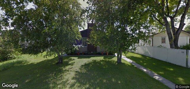 Photo of 1010 Prince Rupert Avenue in Winnipeg, Manitoba