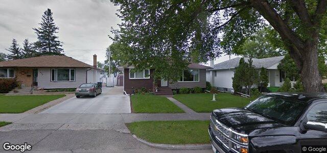 Photo of 476 Locksley Bay in Winnipeg, Manitoba