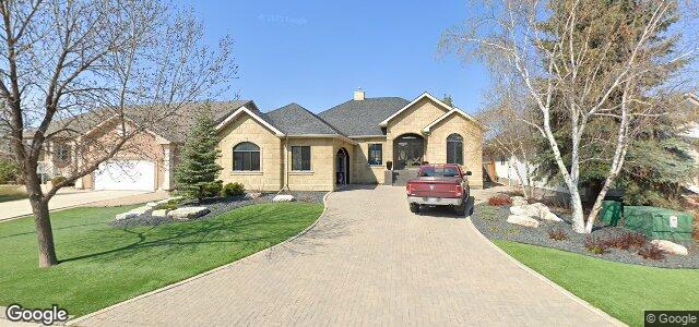 Photo of 146 Southbridge Drive in Winnipeg, Manitoba