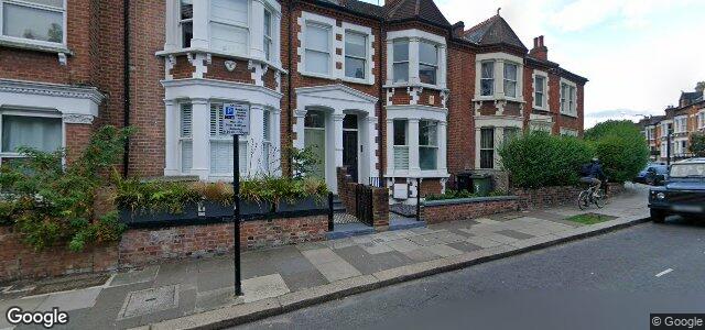 Larawan ng 2 Agincourt Road sa Winnipeg, Manitoba