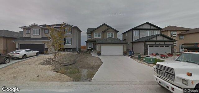 Photo of 143 Castlebury Meadows Drive in Winnipeg, Manitoba