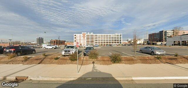 Larawan ng 204 Lindsay Street sa Winnipeg, Manitoba