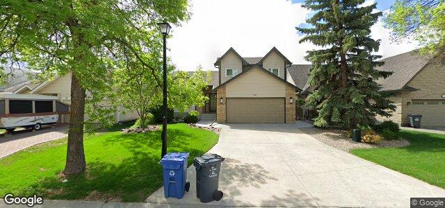 Larawan ng 42 Des Intrepides Promenade sa Winnipeg, Manitoba
