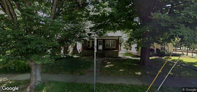 Larawan ng 103 Hillcrest Avenue sa Winnipeg, Manitoba