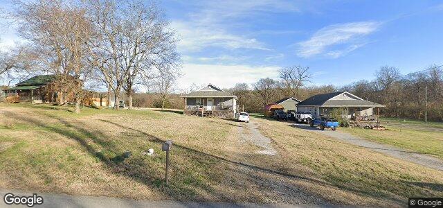 Photo of 380 Edgewood Street in Winnipeg, Manitoba