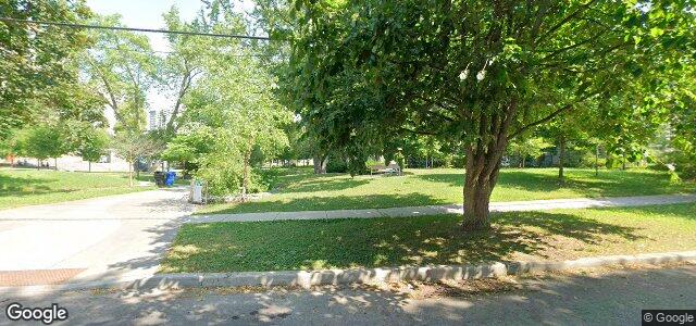 72 Hillcrest Avenue ਦੀ ਫੋਟੋ, ਵਿਨੀਪਿਗ, ਮੈਨੀਟੋਬਾ