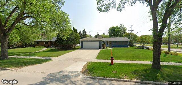 Photo of 241 Lamont Boulevard in Winnipeg, Manitoba