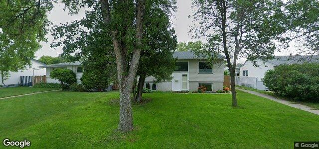 Larawan ng 1075 Ducharme Avenue sa Winnipeg, Manitoba