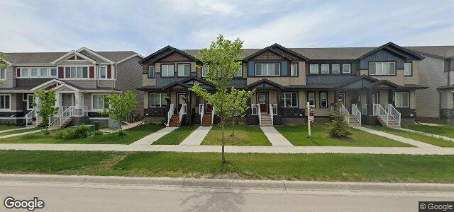 Photo of 592 Transcona Boulevard in Winnipeg, Manitoba