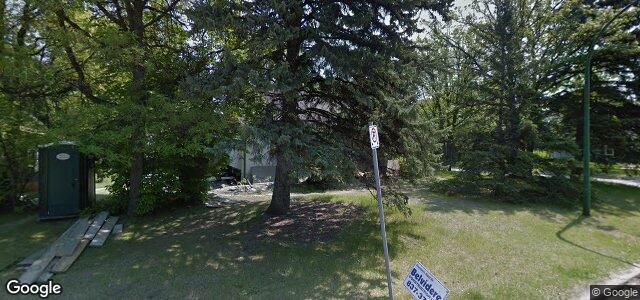 Photo of 857 Oakenwald Avenue in Winnipeg, Manitoba