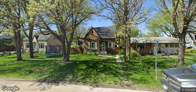 Photo of 907 North Drive in Winnipeg, Manitoba