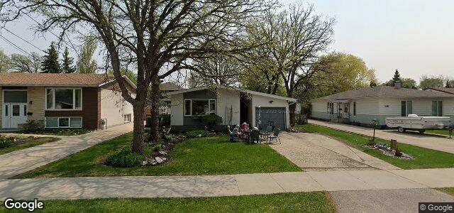 Photo of 142 Arden Avenue in Winnipeg, Manitoba