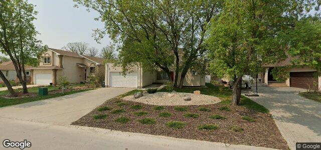 Photo of 75 Bethune Way in Winnipeg, Manitoba