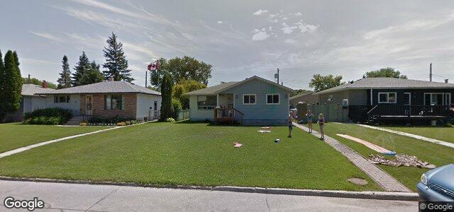 Larawan ng 10 Virden Crescent sa Winnipeg, Manitoba
