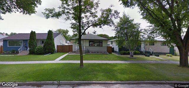 Photo of 220 Edward Avenue W in Winnipeg, Manitoba