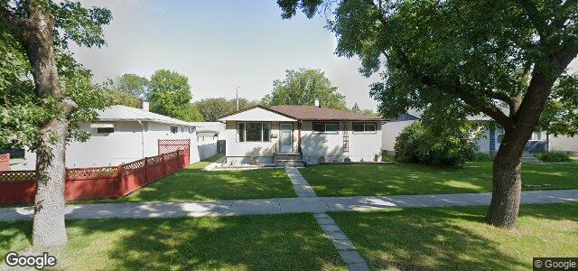 Photo of 455 Harold Avenue W in Winnipeg, Manitoba