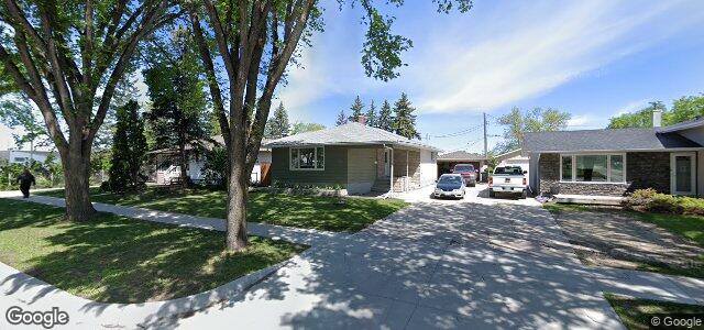 Larawan ng 725 Kildare Avenue W sa Winnipeg, Manitoba