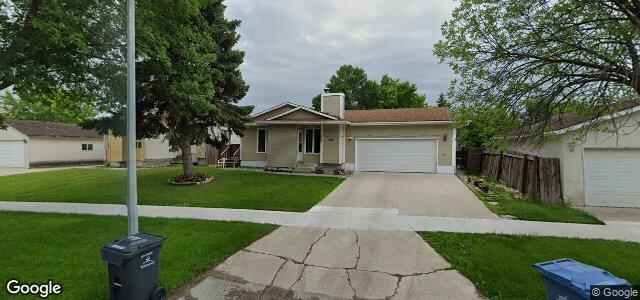 100 Grandmont Boulevard ਦੀ ਫੋਟੋ, ਵਿਨੀਪਿਗ, ਮੈਨੀਟੋਬਾ