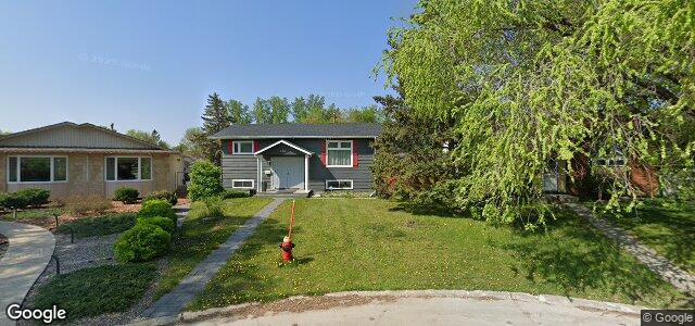 Photo of 154 Dubois Place in Winnipeg, Manitoba
