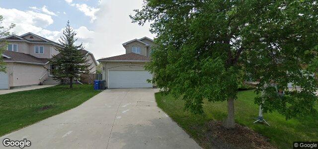 Photo of 123 Bernfield Bay in Winnipeg, Manitoba