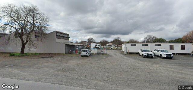 Photo of 2 Beaufort Crescent in Winnipeg, Manitoba