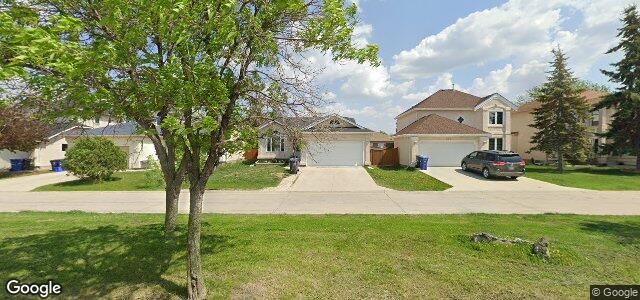 Larawan ng 588 Bairdmore Boulevard sa Winnipeg, Manitoba