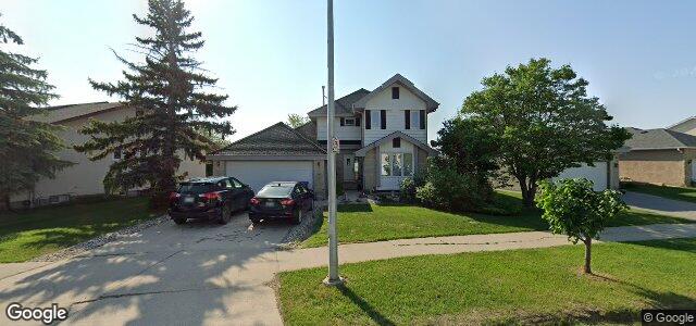 Photo of 72 Point West Drive in Winnipeg, Manitoba