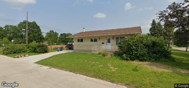 100 Kellas Street ਦੀ ਫੋਟੋ, ਵਿਨੀਪਿਗ, ਮੈਨੀਟੋਬਾ