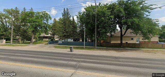 Larawan ng 2083 Henderson Highway sa Winnipeg, Manitoba