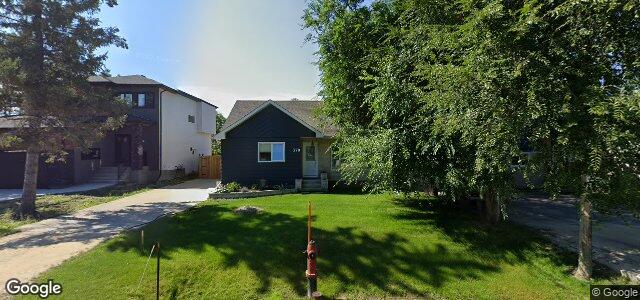 Photo of 370 Glenway Avenue in Winnipeg, Manitoba